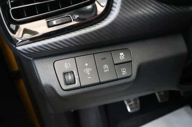 Kia Rio (2021) thumbnail 32