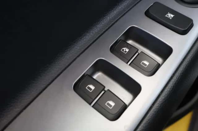 Kia Rio (2021) thumbnail 34