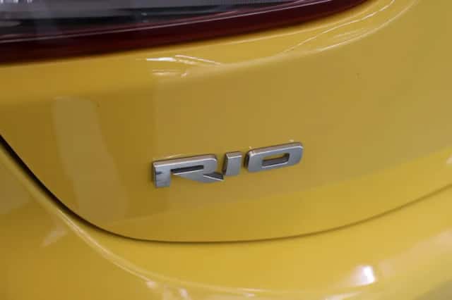 Kia Rio (2021) thumbnail 36