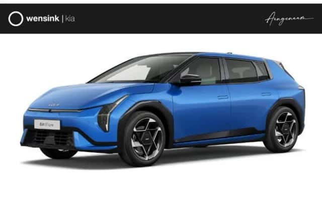 Kia EV4 (2026) thumbnail 1