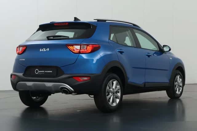 Kia Stonic (2025) thumbnail 2