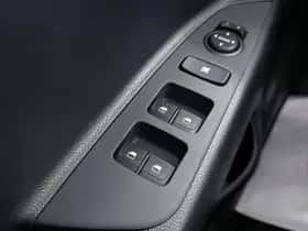 Kia Stonic (2025) thumbnail 32