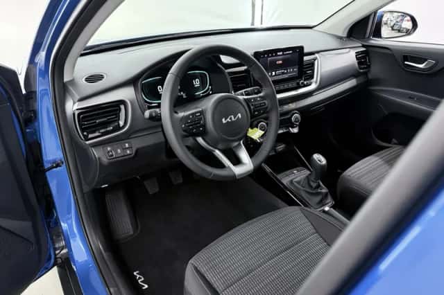 Kia Stonic (2025) thumbnail 7
