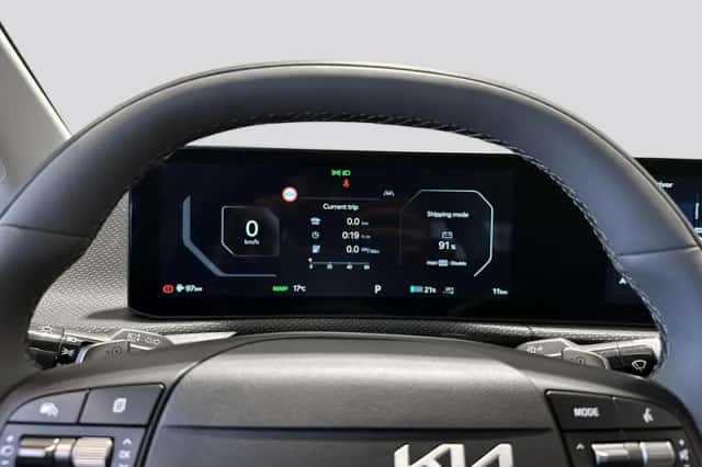 Kia EV6 (2025) thumbnail 11