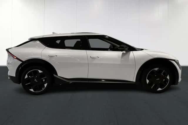 Kia EV6 (2025) thumbnail 6