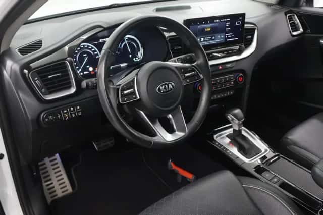 Kia XCeed (2021) thumbnail 7
