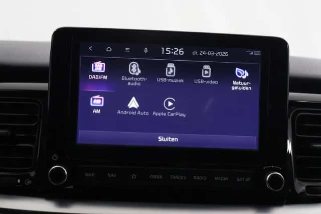 Kia Stonic (2021) thumbnail 16