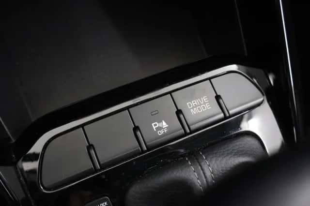 Kia Stonic (2021) thumbnail 21