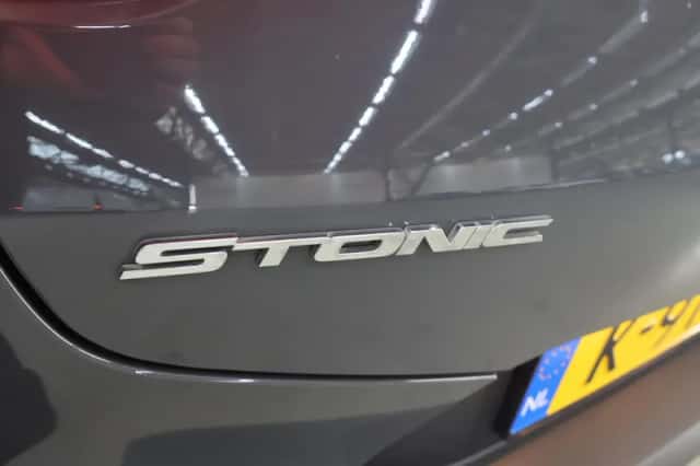 Kia Stonic (2021) thumbnail 35