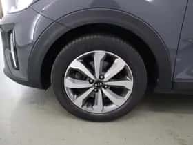 Kia Stonic (2021) thumbnail 37