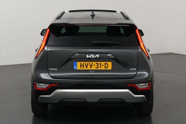 Kia Niro (2025) thumbnail 4
