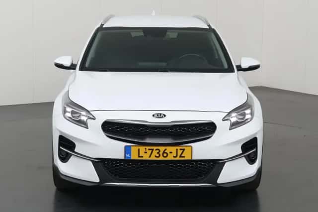 Kia XCeed (2021) thumbnail 3