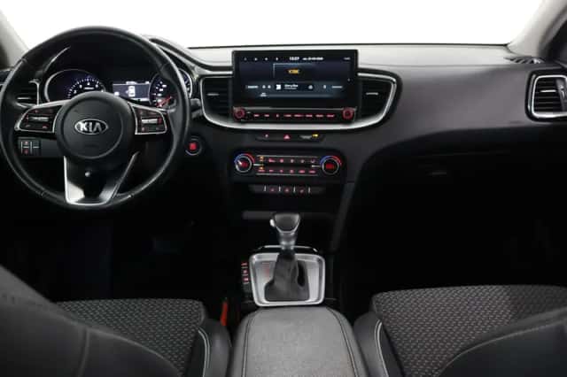 Kia XCeed (2021) thumbnail 8