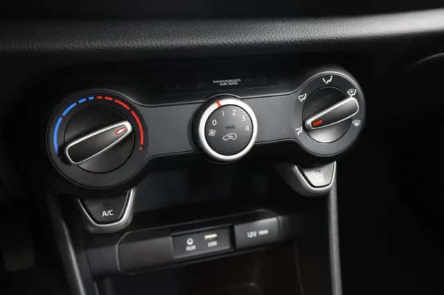Kia Picanto (2019) thumbnail 18