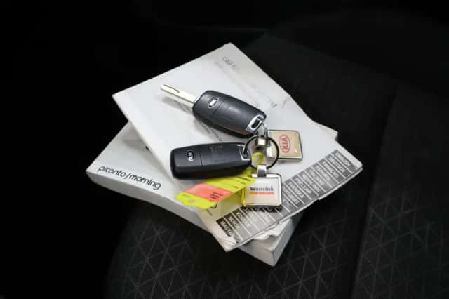 Kia Picanto (2019) thumbnail 21
