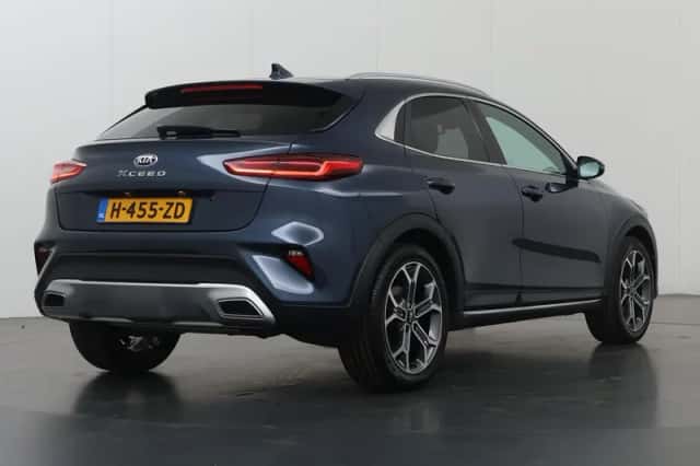 Kia XCeed (2020) thumbnail 2