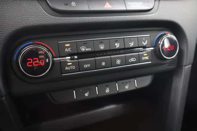 Kia XCeed (2020) thumbnail 19