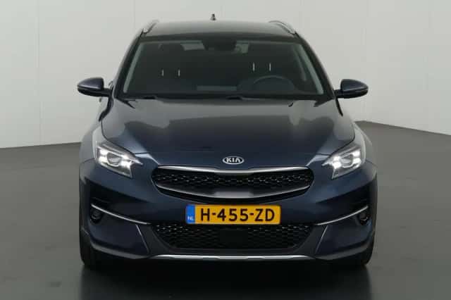Kia XCeed (2020) thumbnail 3