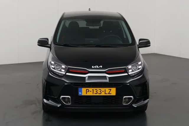 Kia Picanto (2022) thumbnail 3