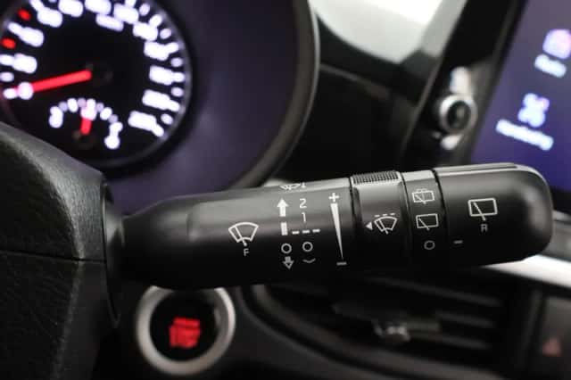 Kia Picanto (2022) thumbnail 26