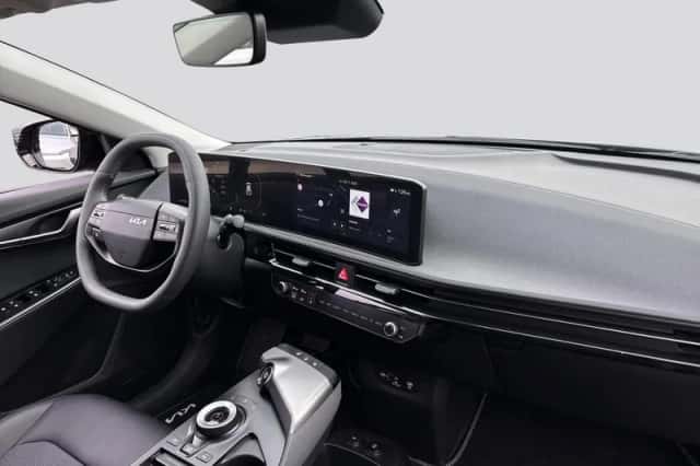 Kia EV6 (2025) thumbnail 9