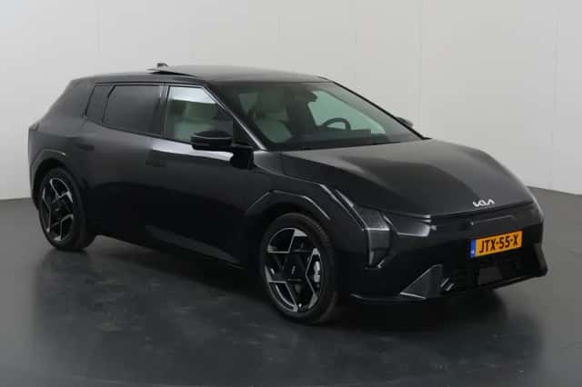 Kia EV4 (2026) thumbnail 23