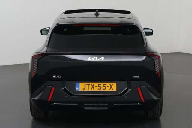 Kia EV4 (2026) thumbnail 4