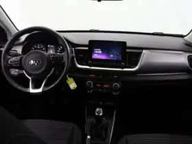 Kia Stonic (2021) thumbnail 8