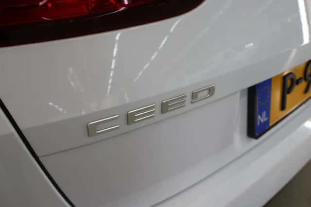 Kia Ceed Sportswagon (2022) thumbnail 36