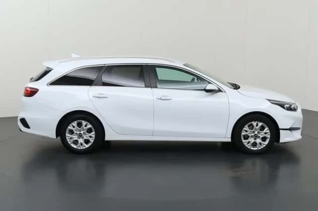 Kia Ceed Sportswagon (2022) thumbnail 6