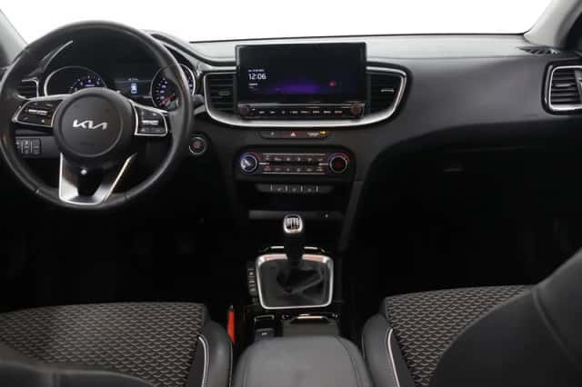 Kia Ceed Sportswagon (2022) thumbnail 8