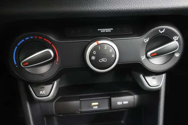 Kia Picanto (2021) thumbnail 20