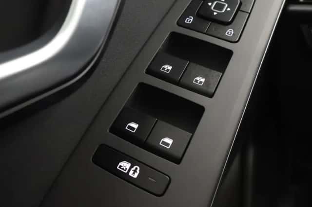 Kia Niro (2025) thumbnail 36