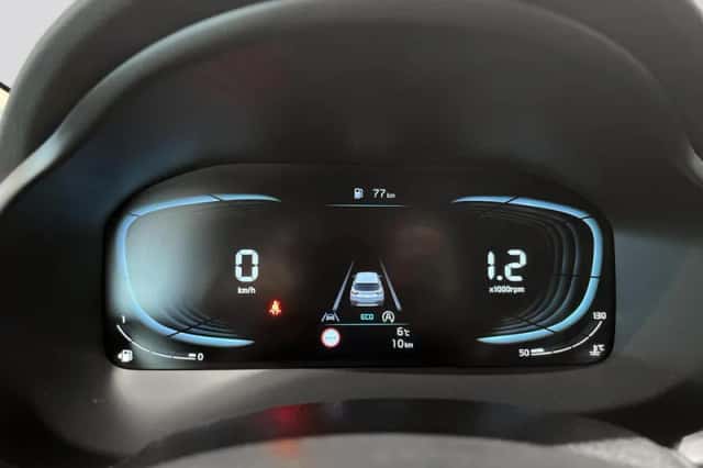 Kia Stonic (2025) thumbnail 11