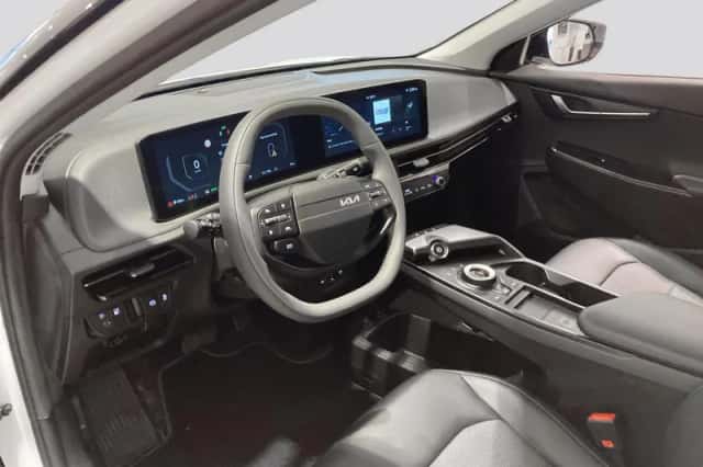 Kia EV6 (2025) thumbnail 7