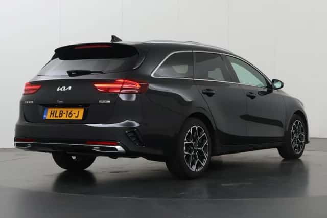 Kia Ceed Sportswagon (2025) thumbnail 2