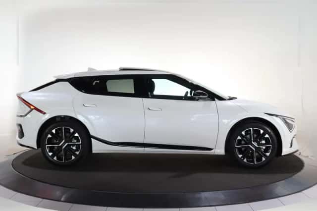 Kia EV6 (2026) thumbnail 6