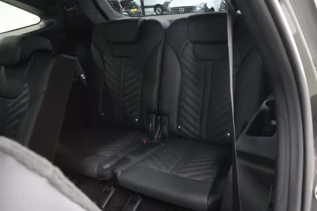 Kia Sorento (2025) thumbnail 12