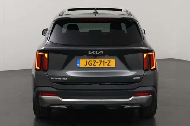 Kia Sorento (2025) thumbnail 4