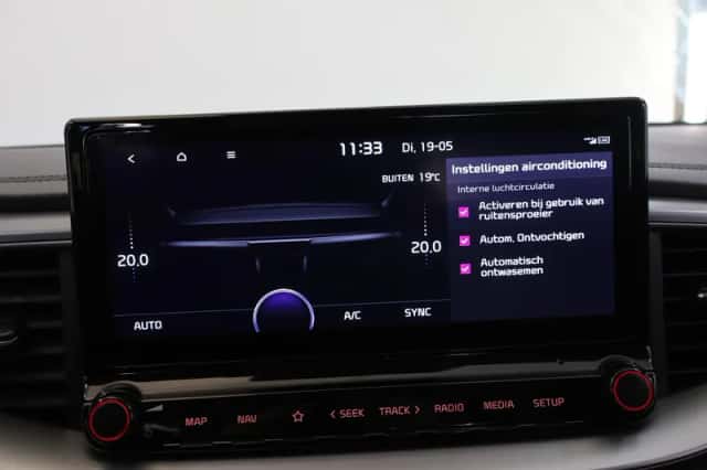 Kia Ceed (2024) thumbnail 17