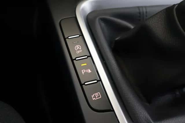 Kia Ceed (2024) thumbnail 21