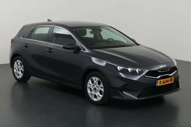 Kia Ceed (2024) thumbnail 23