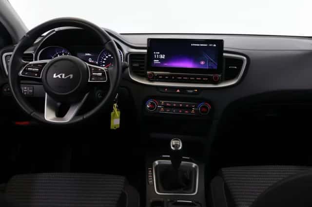 Kia Ceed (2024) thumbnail 8