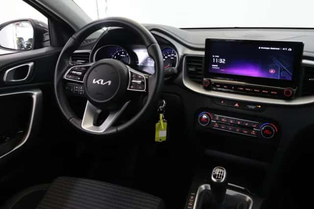 Kia Ceed (2024) thumbnail 9