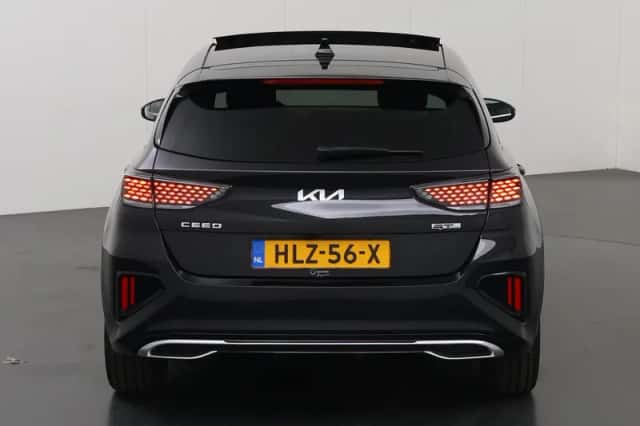 Kia Ceed (2025) thumbnail 4