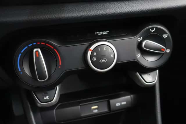 Kia Picanto (2020) thumbnail 17