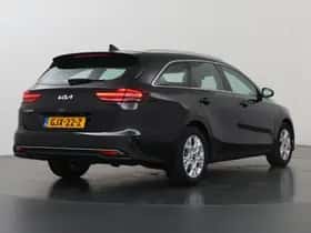 Kia Ceed (2024) thumbnail 2