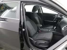 Kia Ceed (2024) thumbnail 10