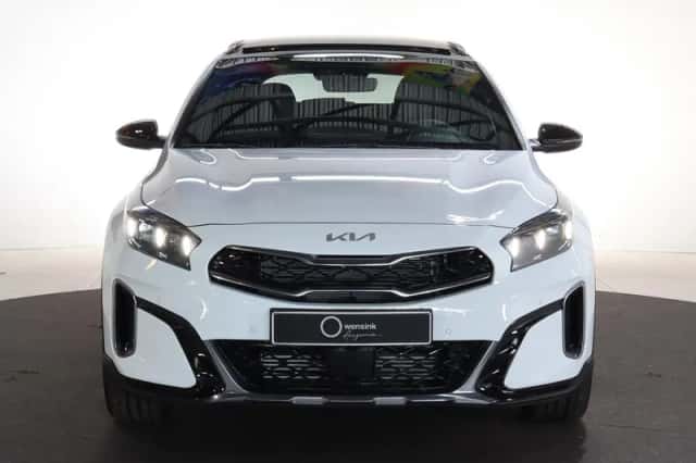Kia XCeed (2025) thumbnail 3