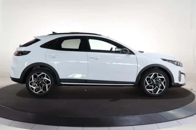 Kia XCeed (2025) thumbnail 6